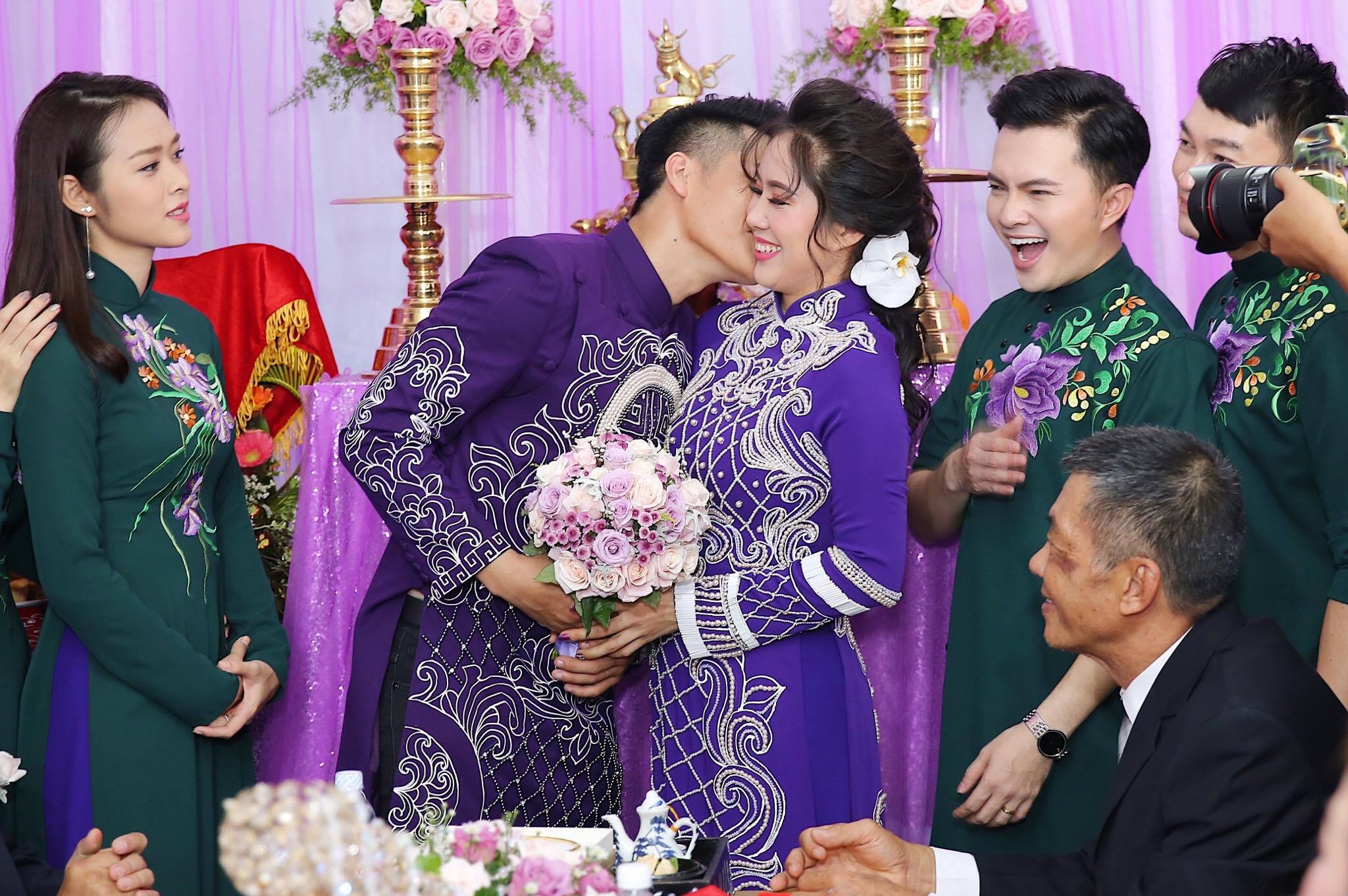 Đám cưới Lê Phương ở quê ảnh 13 Dam cuoi Le Phuong o que anh 13