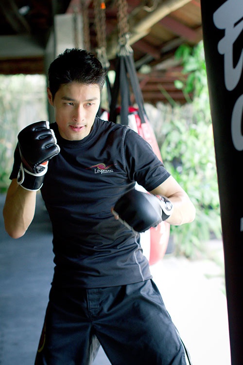 Johnny Trí Nguyễn nói về võ thuật ảnh 2 Johnny Tri Nguyen noi ve vo thuat anh 2