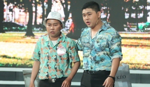 Thi sinh Cuoi xuyen Viet cover 'Phia sau mot co gai' bang bolero hinh anh