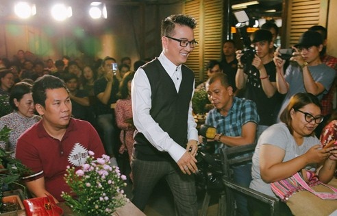 Dam Vinh Hung ra mat album Tinh bo vo hinh anh