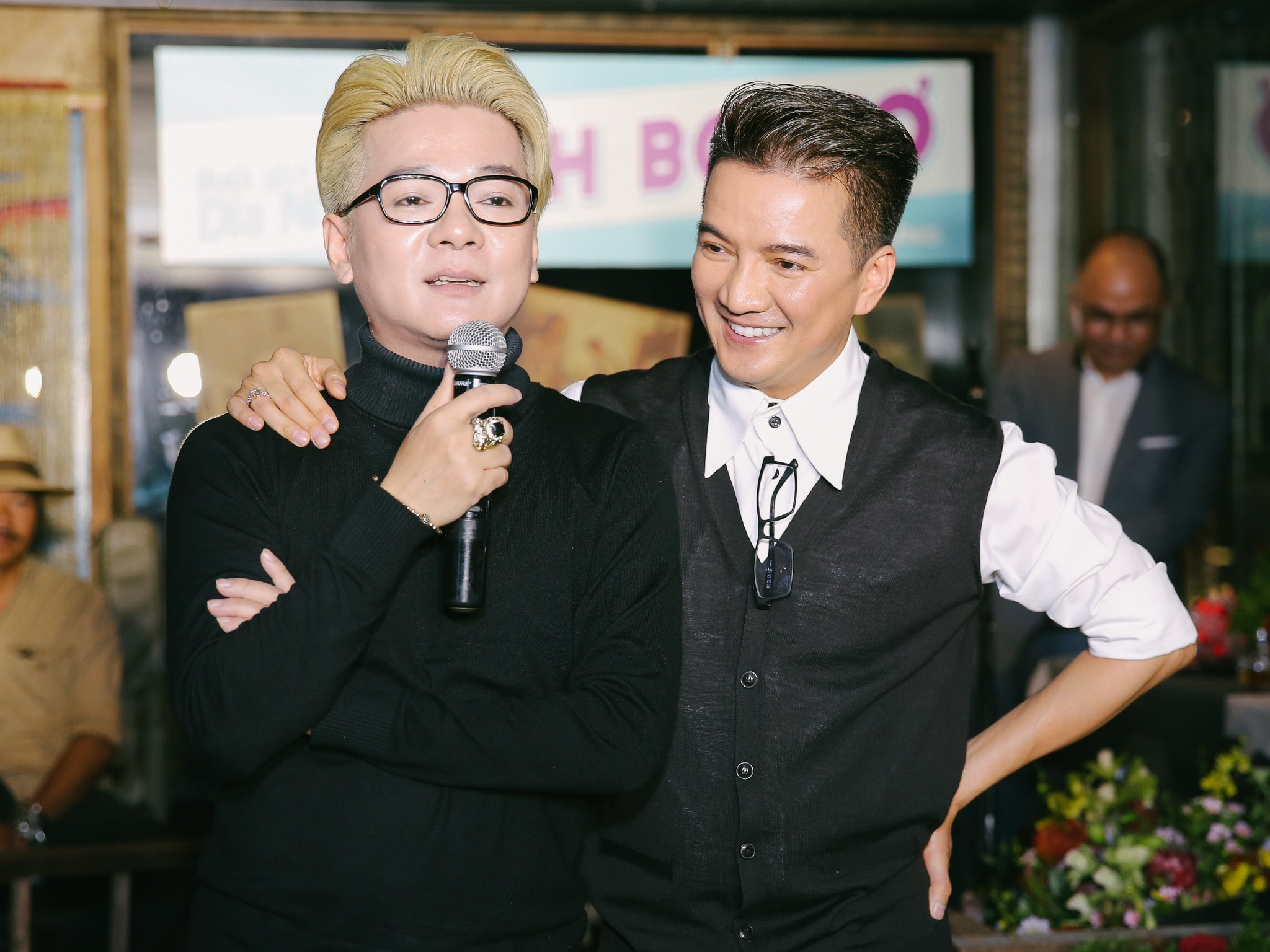 Vu Ha khong nghe Dam Vinh Hung hat Bolero anh 5