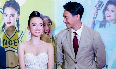 Angela Phuong Trinh va dan sao 'Glee' hoi ngo tren tham do ra mat phim hinh anh