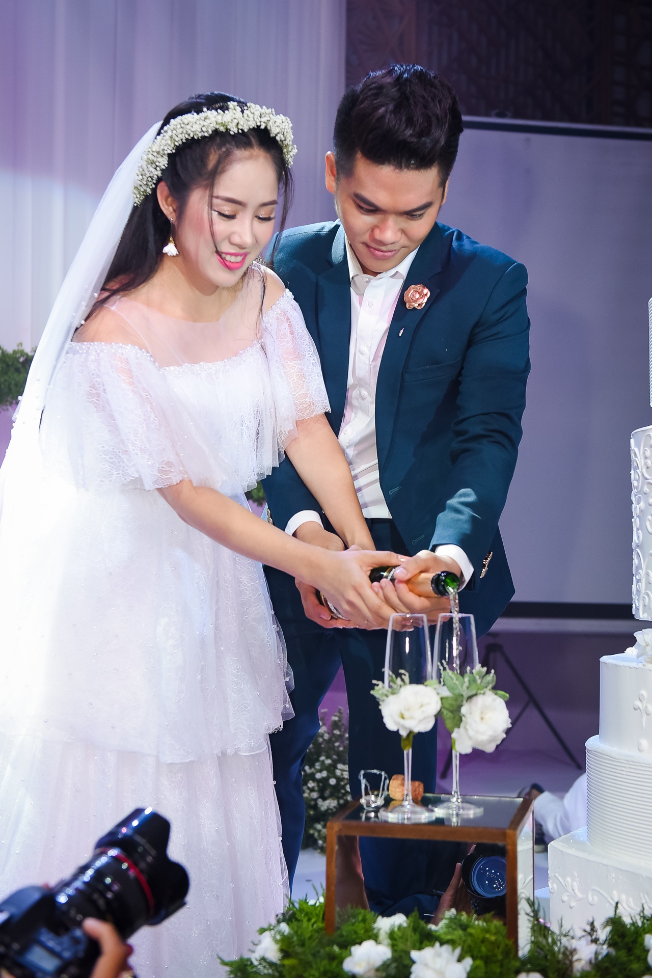 Sao Viet du le cuoi Le Phuong o Sai Gon anh 6