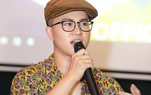 Tac gia hit 'Ong ba anh' tiet kiem tien mot nam moi lam duoc MV hinh anh