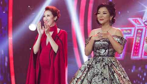 Nguyen Phuong Anh xuc dong khi tro thanh quan quan Nguoi hat tinh ca hinh anh