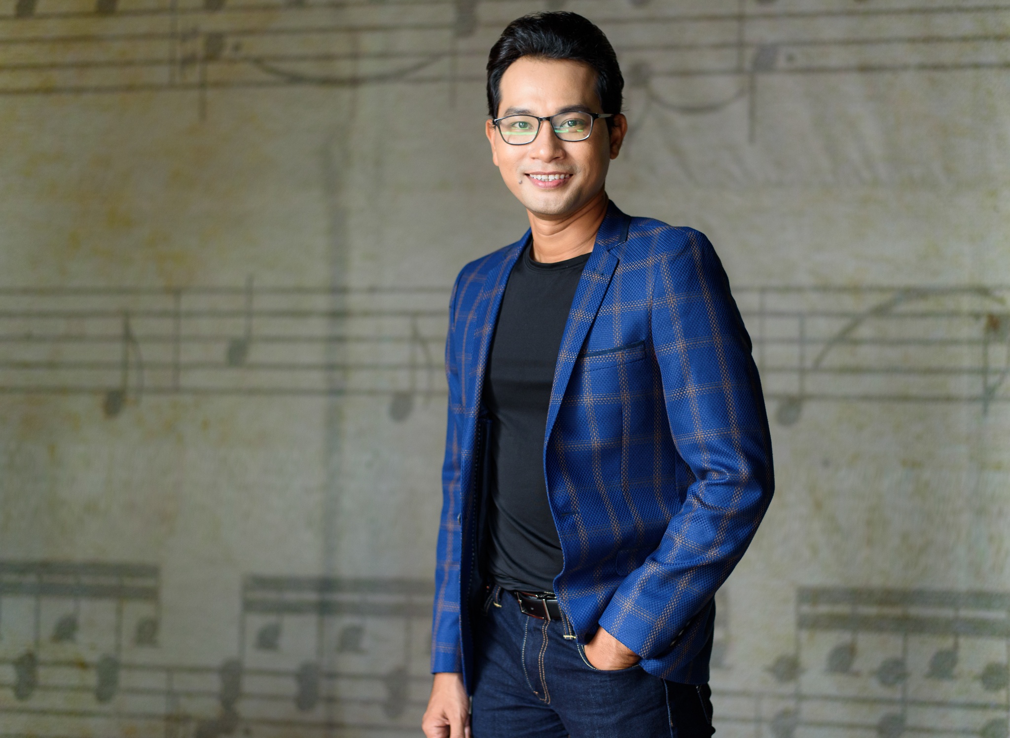 Huynh Dong lam phim bi lo anh 1