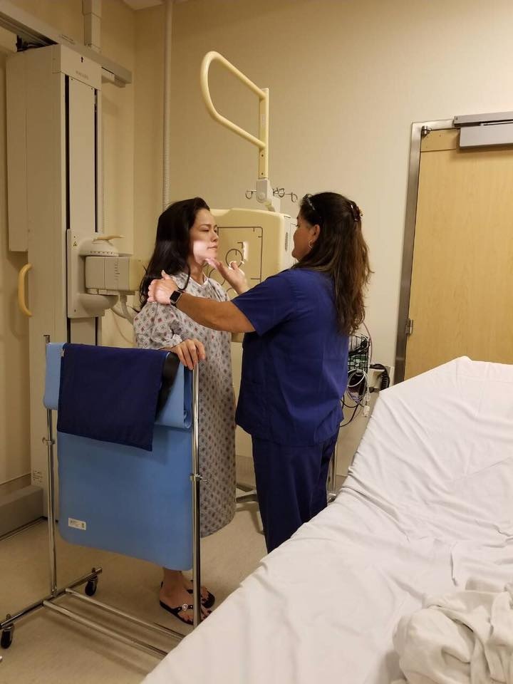 Nhật Kim Anh bị tai biến khi lưu diễn ảnh 2 Nhat Kim Anh bi tai bien khi luu dien anh 2