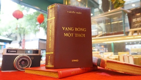 Trung bay 15 an pham quy hiem truoc nam 1945 tai duong sach TP.HCM hinh anh