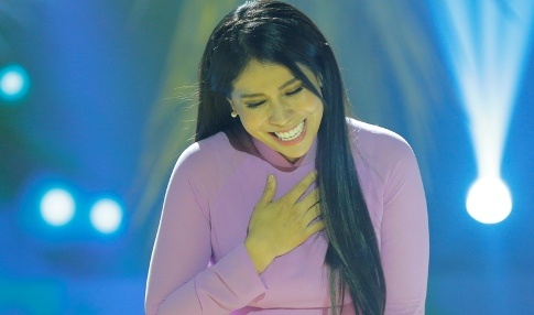 Em gai Ly Hung bat ngo xin dung chan tai Tinh Bolero hinh anh