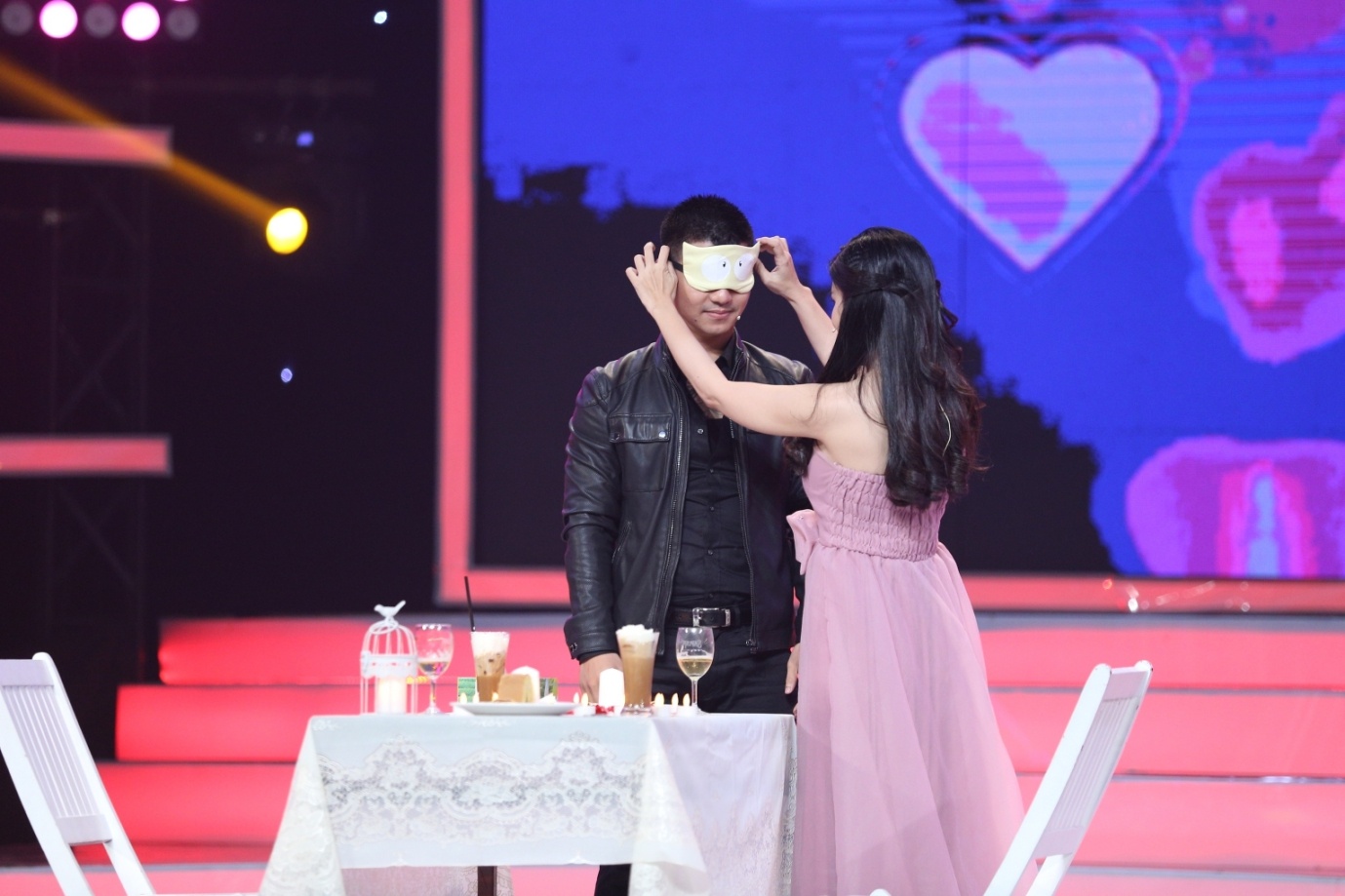 Fan to tinh voi Cuong Seven tren san khau anh 1