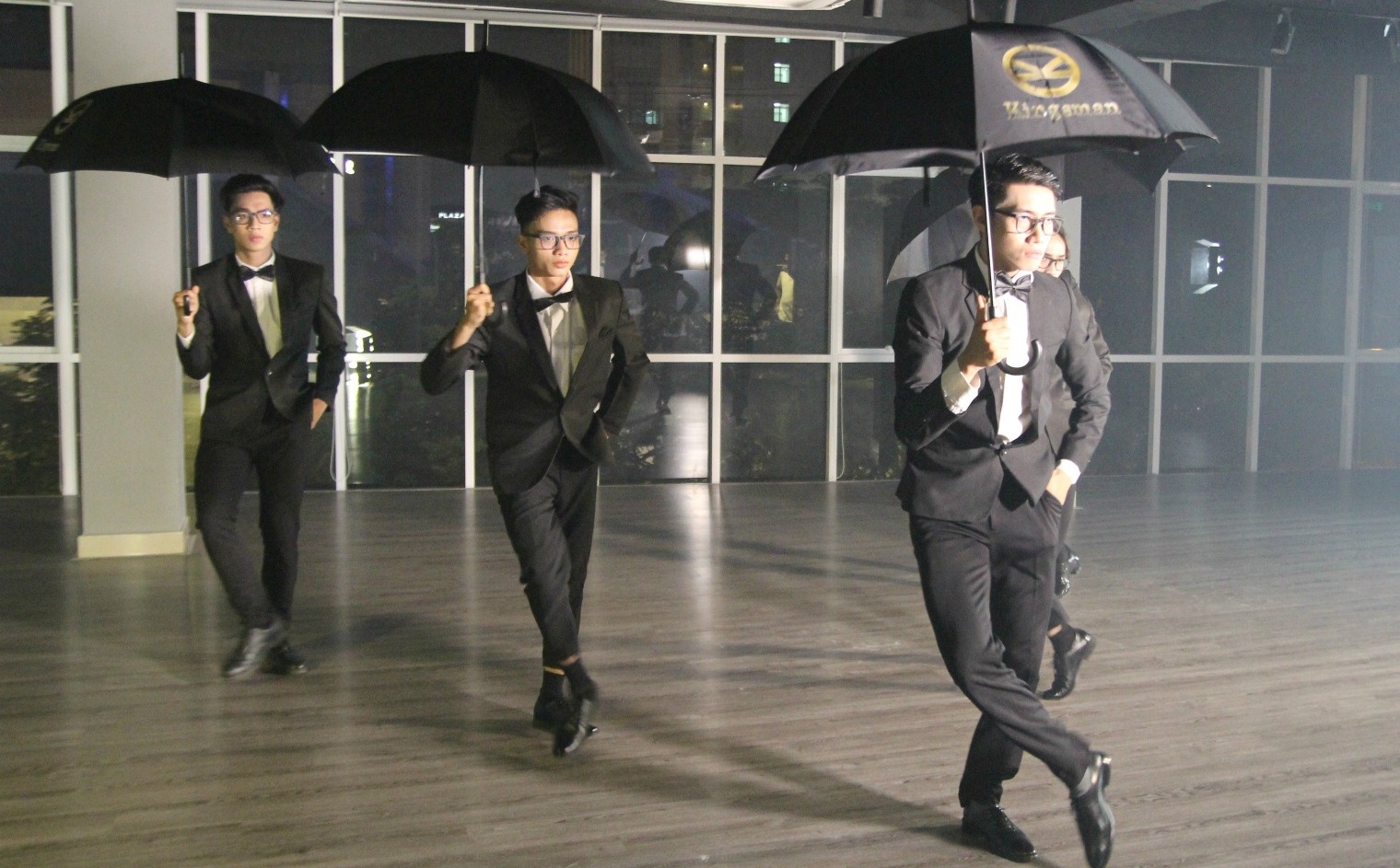 Quang Đăng làm mật vụ Kingsman ảnh 1 Quang Dang lam mat vu Kingsman anh 1