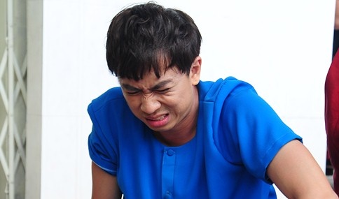 Ho Viet Trung bi thuong tren phim truong o Campuchia hinh anh