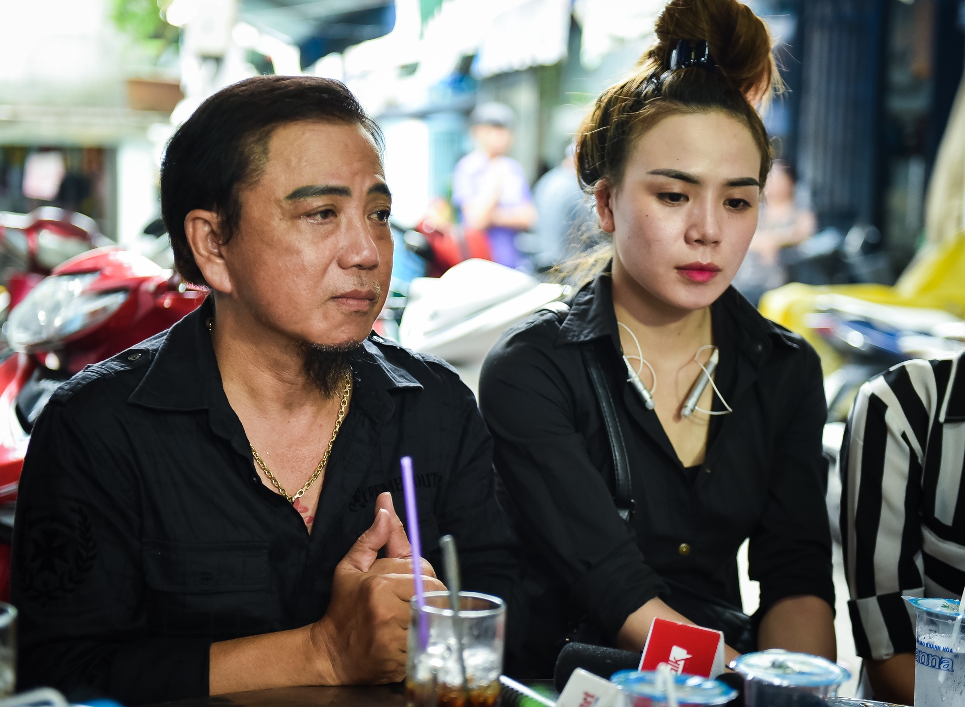 Nghe si Viet chia se ky niem voi dien vien hai Khanh Nam hinh anh