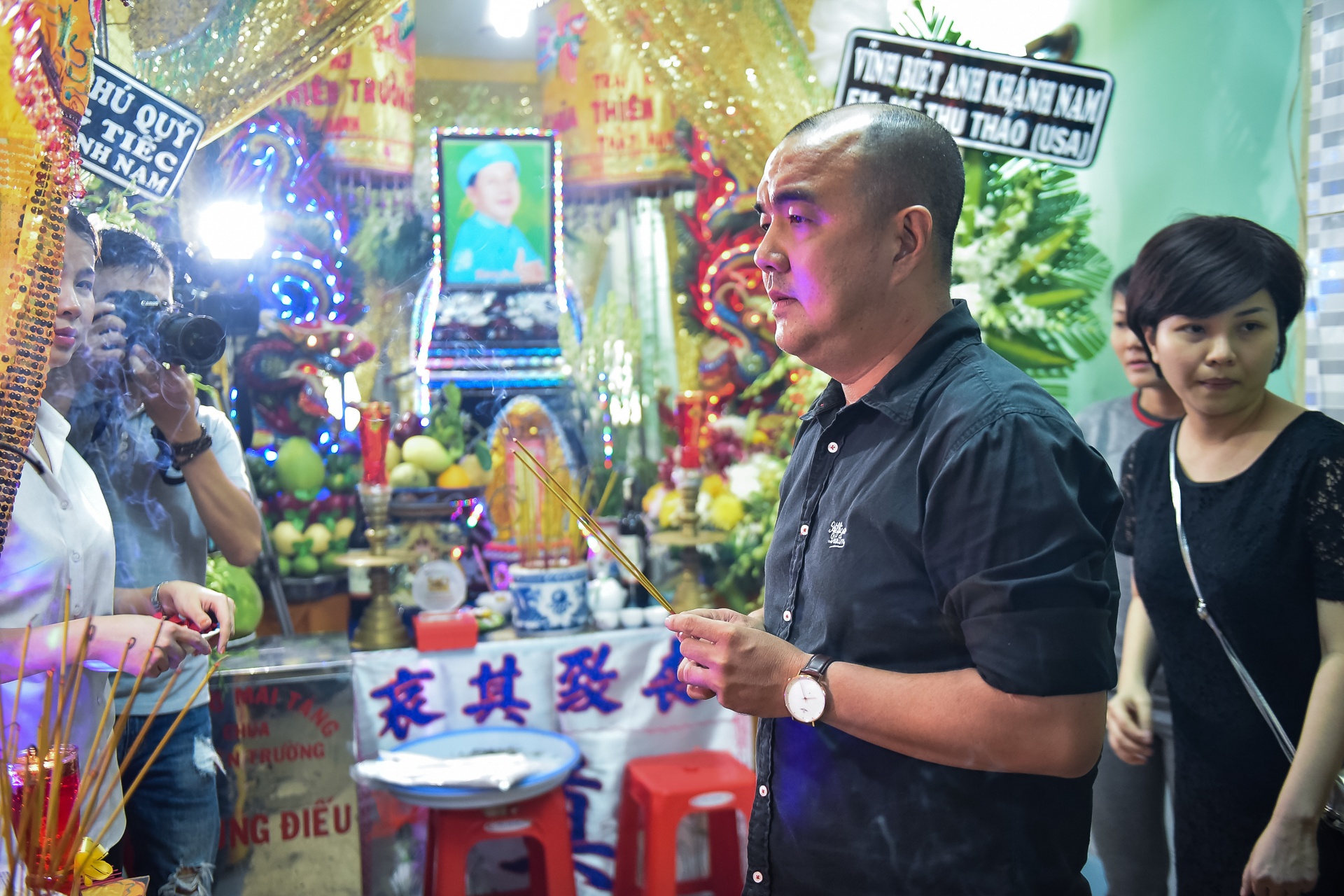 Tran Thanh vieng nghe si Khanh Nam anh 6