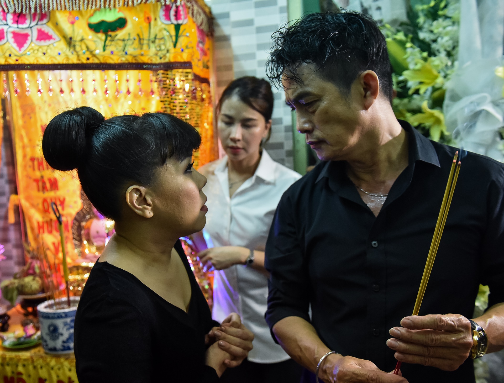 Tran Thanh vieng nghe si Khanh Nam anh 4