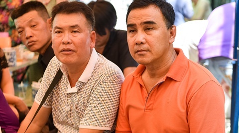 Quyen Linh, Trung Dan toi thap huong tien biet nghe si Khanh Nam hinh anh