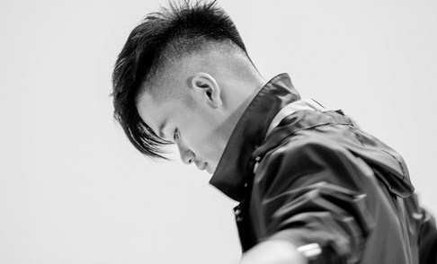 Trong Hieu the hien vu dao nong bong trong MV Mot lan hinh anh