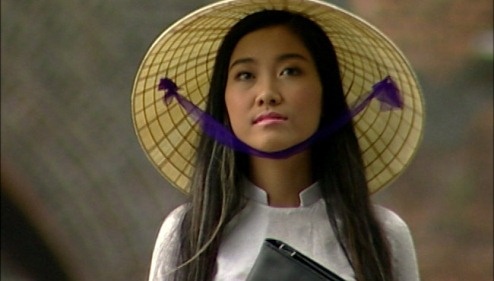 Doan Trang phai muon ao dai cua nu sinh khi quay MV o Hue hinh anh
