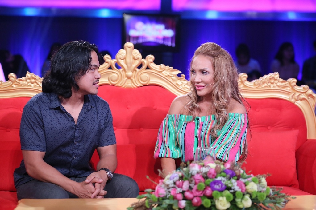 Thanh Hà nhận ra mẹ ruột sau 40 năm ảnh 3 Thanh Ha nhan ra me ruot sau 40 nam anh 3