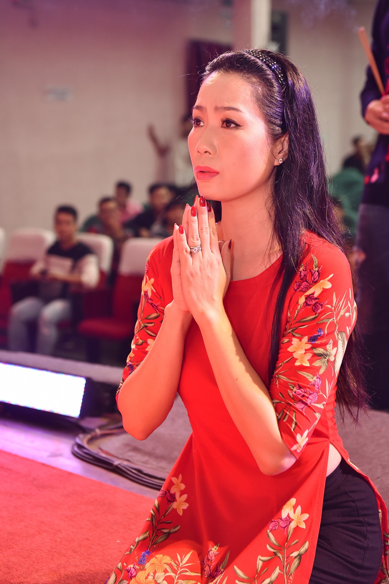 Nghe si cung to o san khau Hong Van anh 11