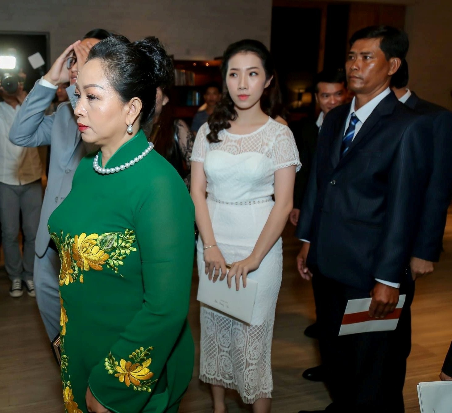 Dam cuoi hoa hau Dang Thu Thao anh 5