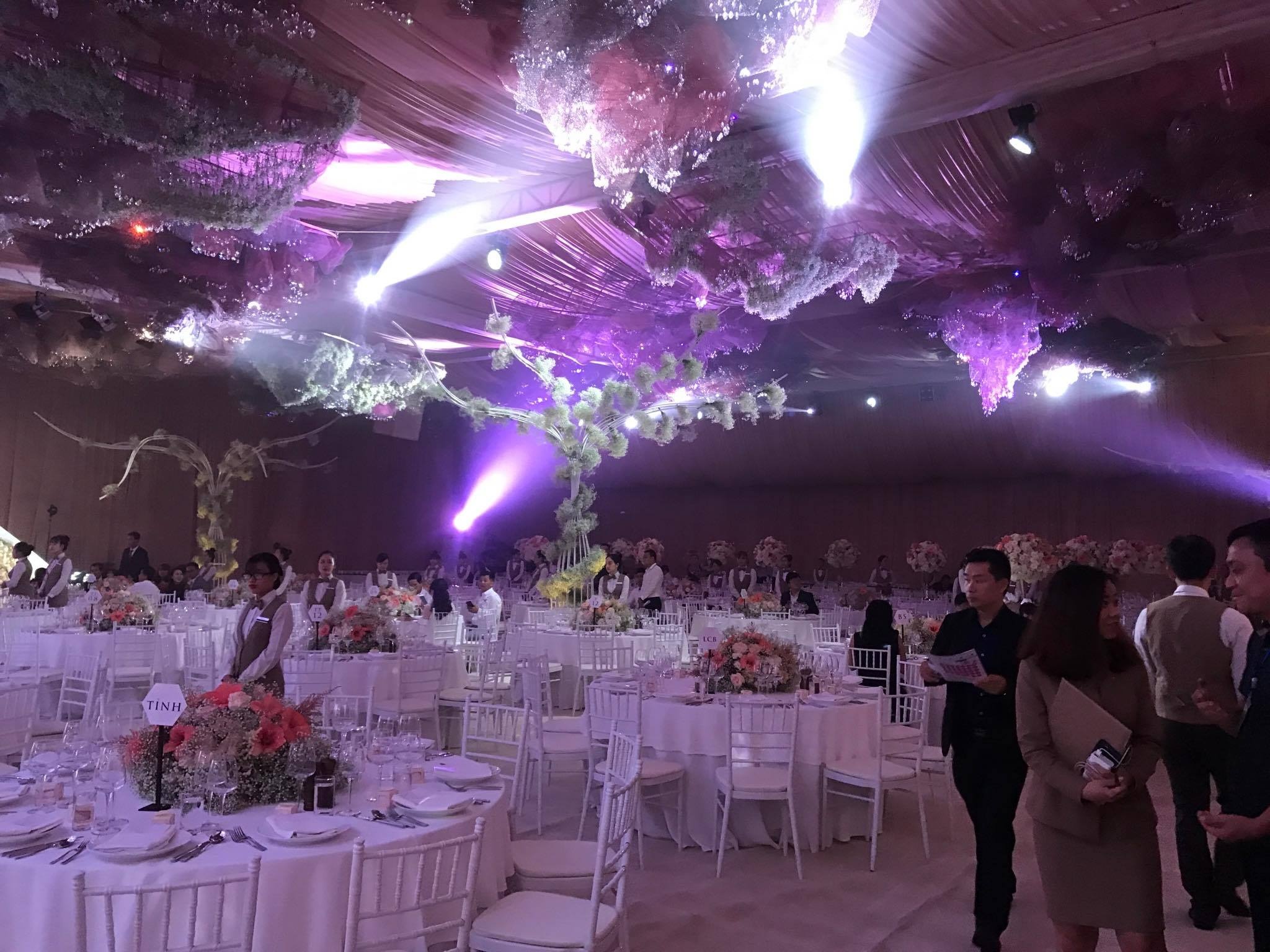 Dam cuoi hoa hau Dang Thu Thao anh 21