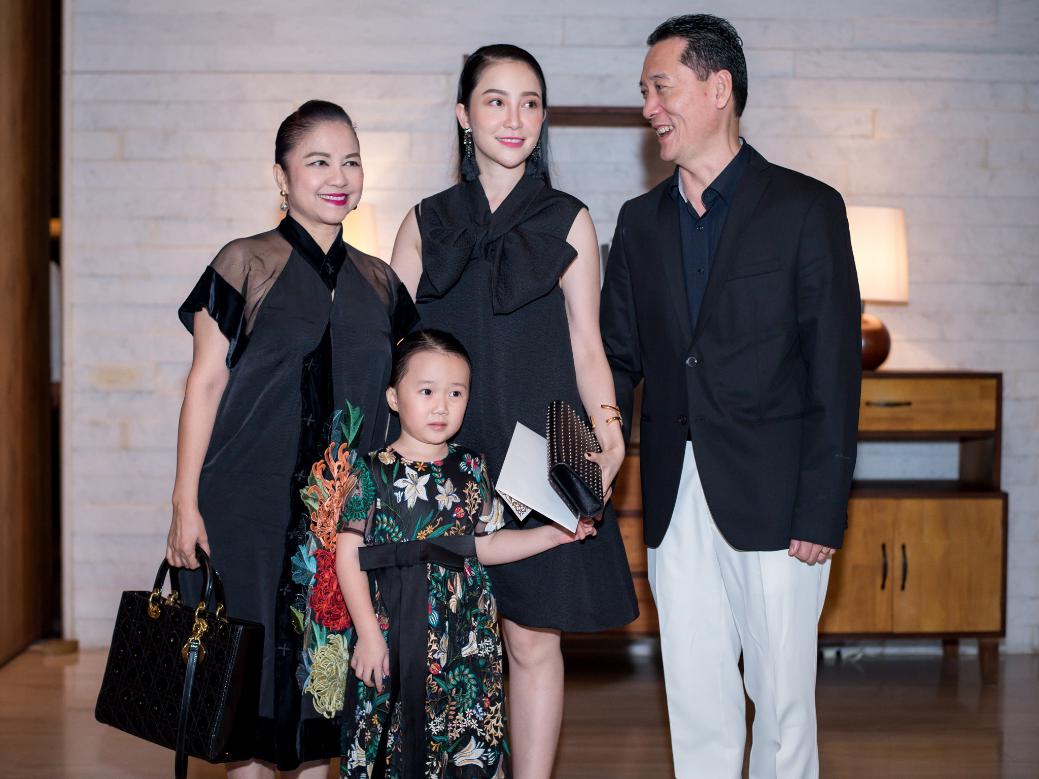 Dam cuoi hoa hau Dang Thu Thao anh 11