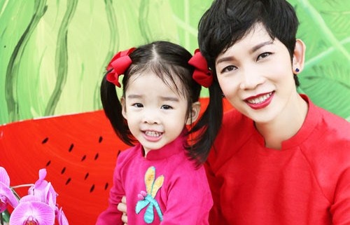 Xuan Lan bi nguoi yeu cu choi bo con gai hinh anh