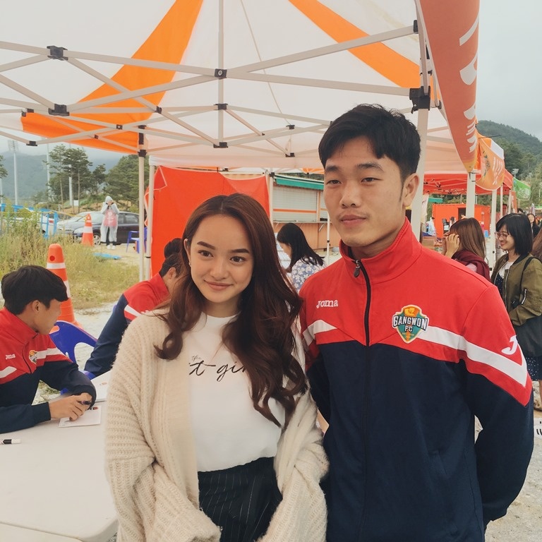 Kaity Nguyen lam host chuong trinh o Han Quoc anh 1