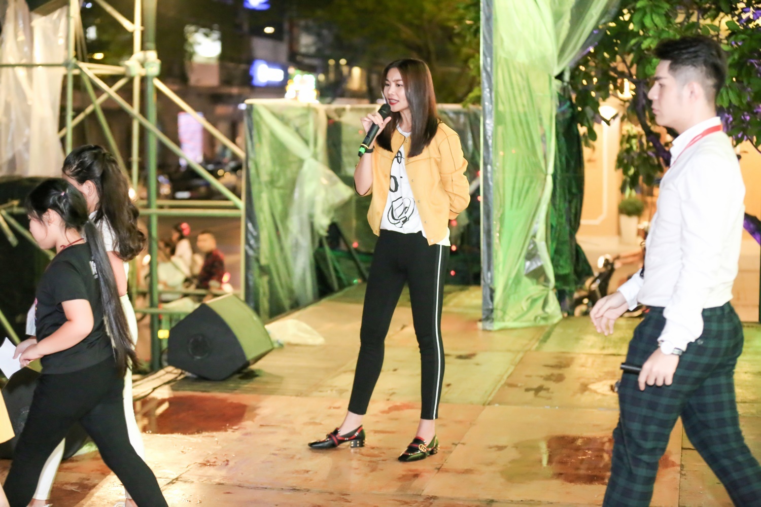 Thanh Hang tap luyen thoi trang anh 2