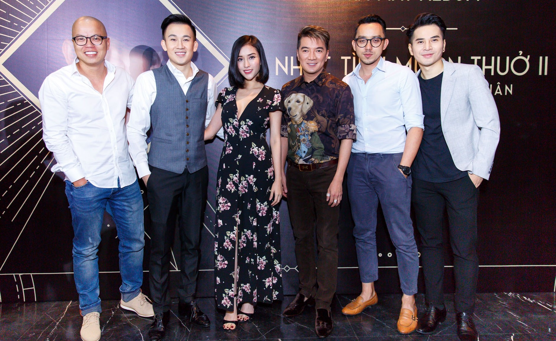 Duong Trieu Vu hon Dam Vinh Hung o su kien anh 9