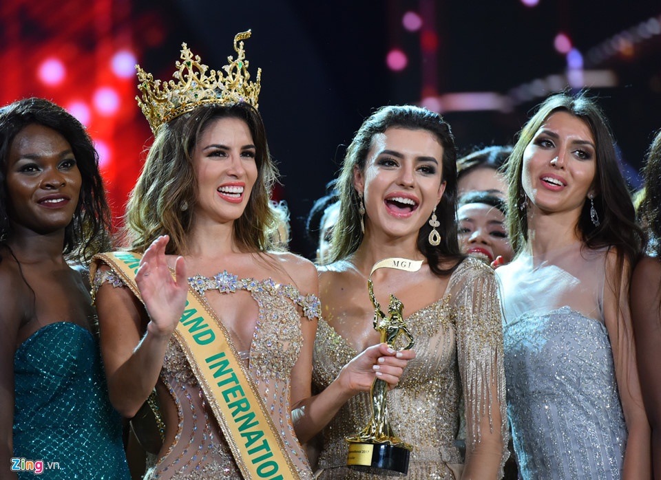 Huyền My khóc là xấu hổ ảnh 4 Huyen My khoc la xau ho anh 4