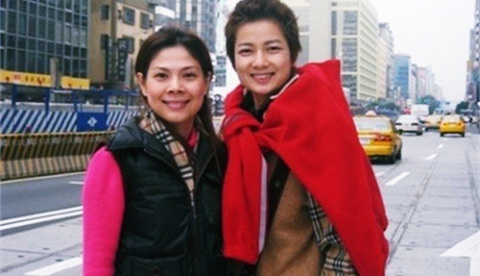 Thanh Thao tiet lo Thuy Vinh no nan, phai cam co sim dien thoai hinh anh