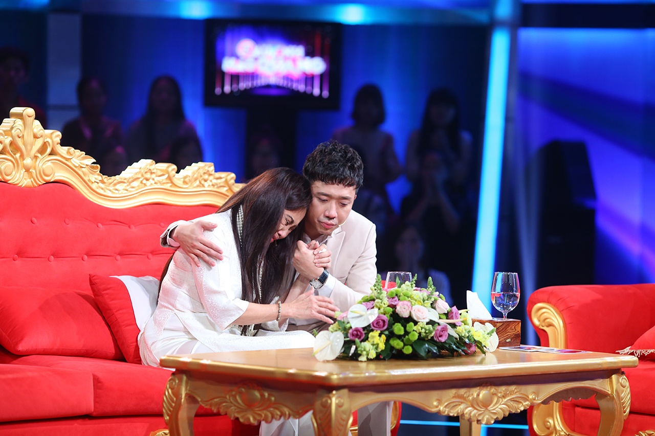 Thanh Hằng bị chồng đánh đến mức tự tử ảnh 2 Thanh Hang bi chong danh den muc tu tu anh 2