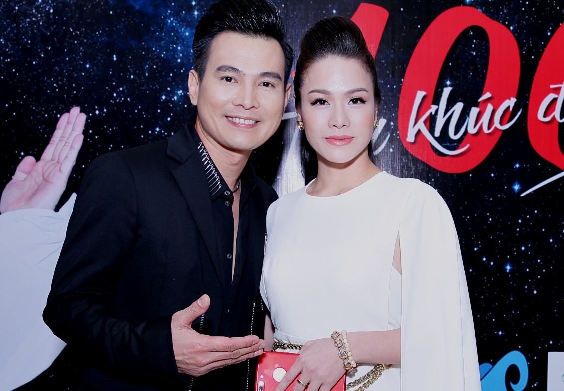 Lâm Hùng viết ca khúc trong ngày mẹ qua đời ảnh 1 Lam Hung viet ca khuc trong ngay me qua doi anh 1