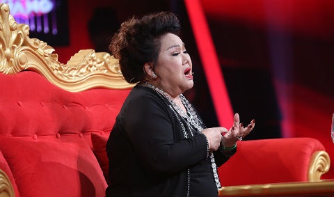 Nghe si Ngoc Giau ke chuyen lay chong hon 32 tuoi hinh anh