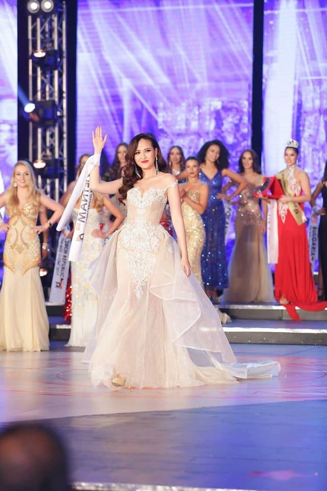 Khánh Ngân trở thành Hoa hậu Hoàn cầu 2017 ảnh 4 Khanh Ngan tro thanh Hoa hau Hoan cau 2017 anh 4