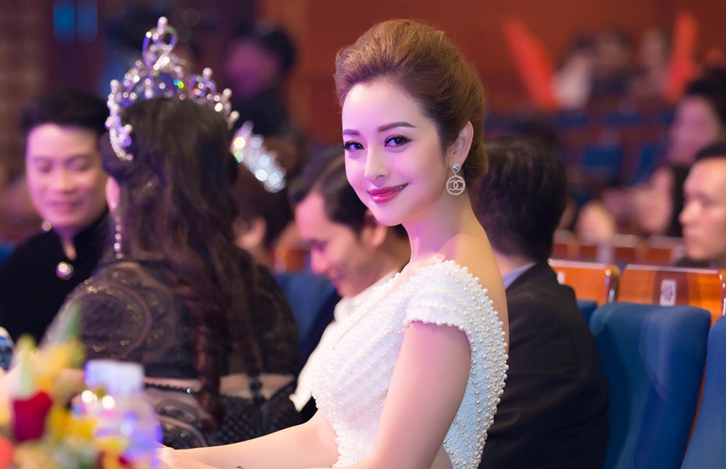 Thu nhập của Sao Việt từ quảng cáo trên facebook ảnh 2 Thu nhap cua Sao Viet tu quang cao tren facebook anh 2