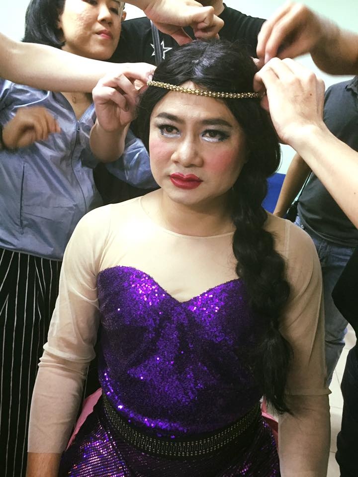 Dien vien Tu Long da kich cac cuoc thi Hoa hau anh 2