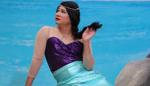 Tu Long da kich cac cuoc thi hoa hau trong On gioi mua 4 hinh anh