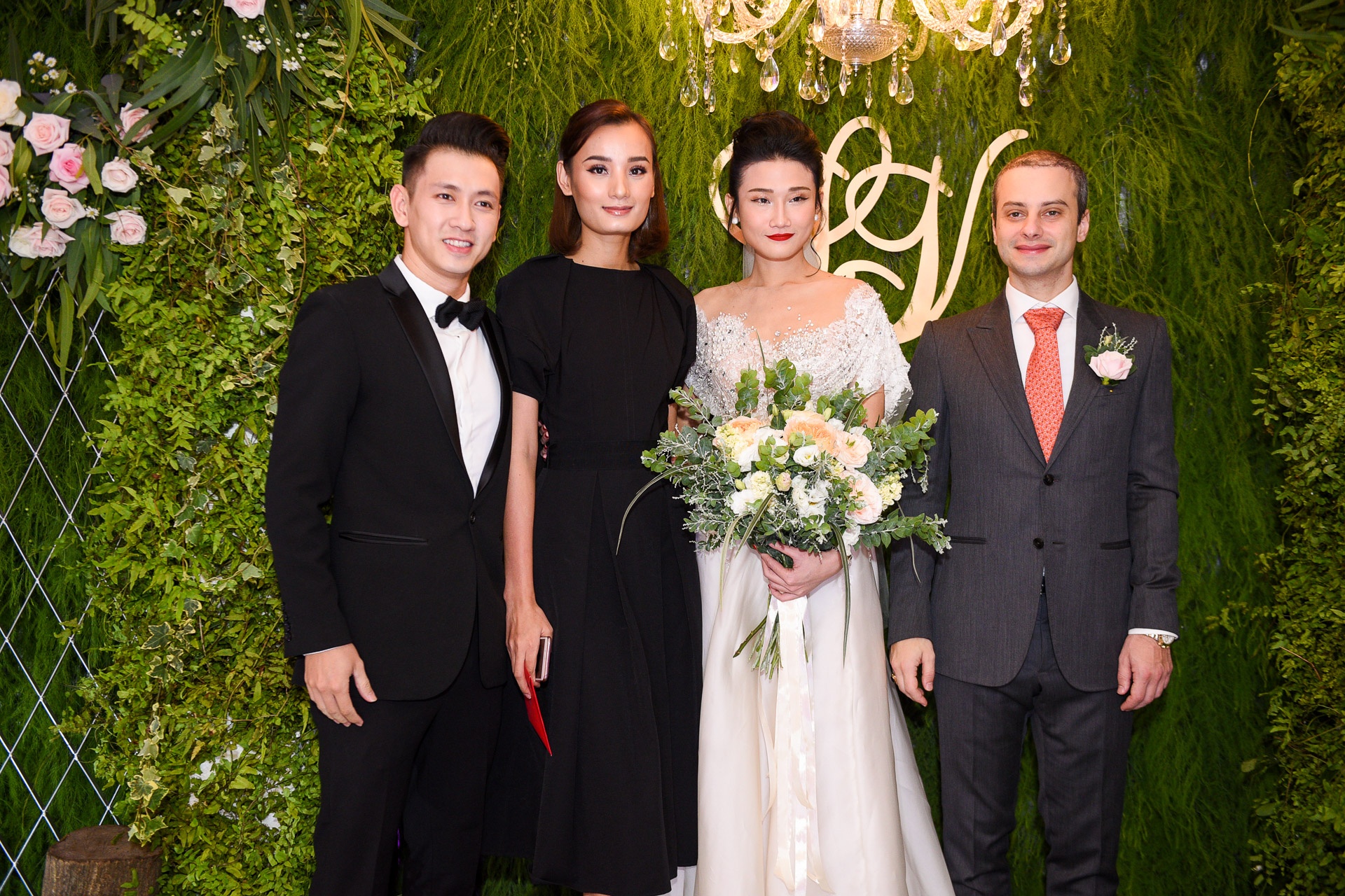 Le Thuy, Do An du le cuoi Kha My Van va chong Tay hinh anh