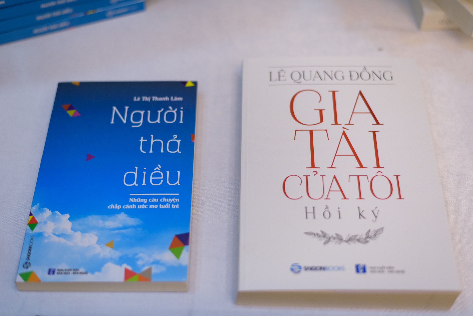 Ra mắt sách Người thả diều và Gia tài của tôi ảnh 2 Ra mat sach Nguoi tha dieu va Gia tai cua toi anh 2
