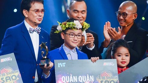 Cau be 11 tuoi khien Duc Huy kinh ngac dang quang Ai se thanh sao nhi hinh anh