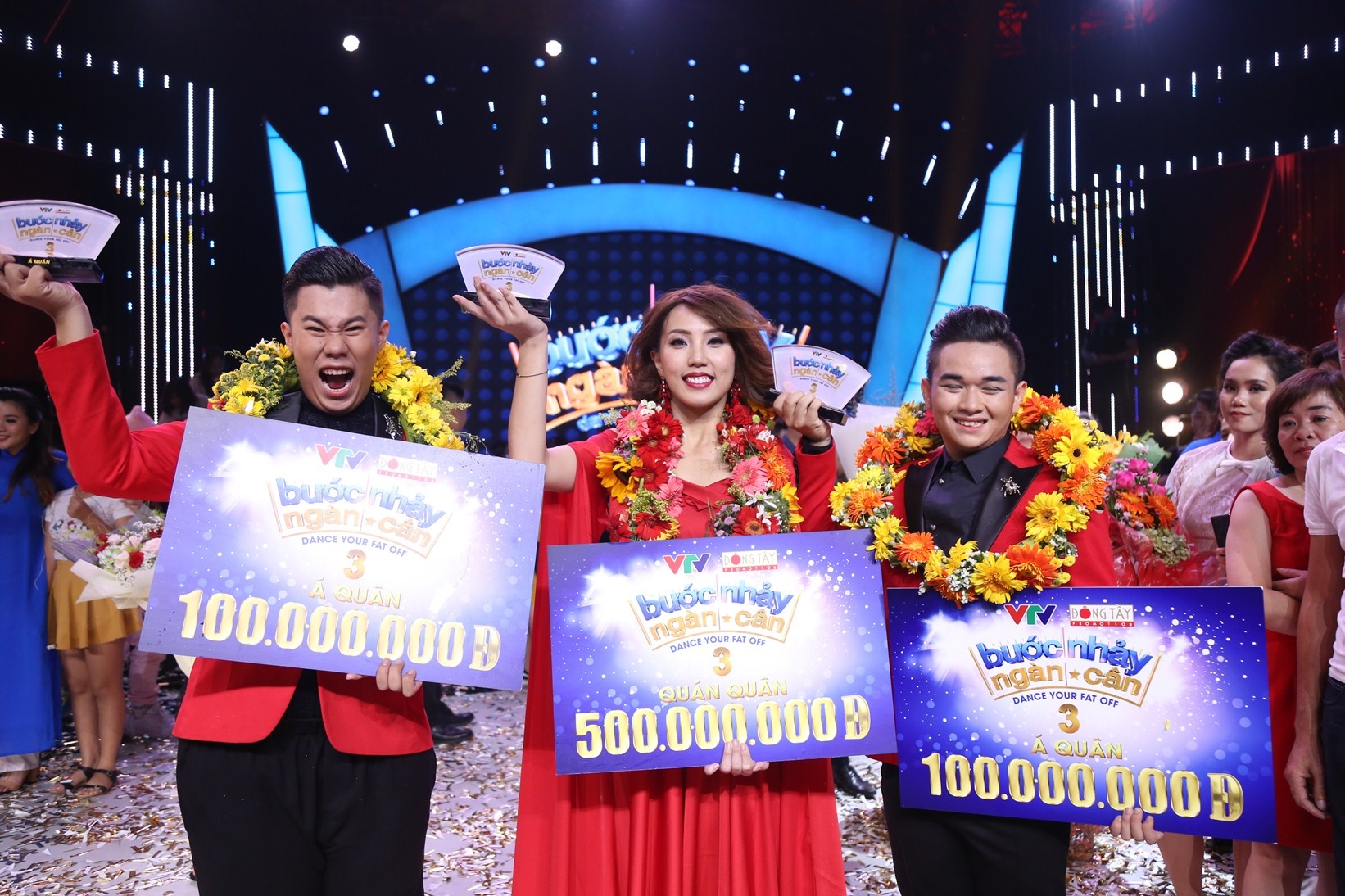 Quan quan Buoc nhay ngan can mua 3 anh 1