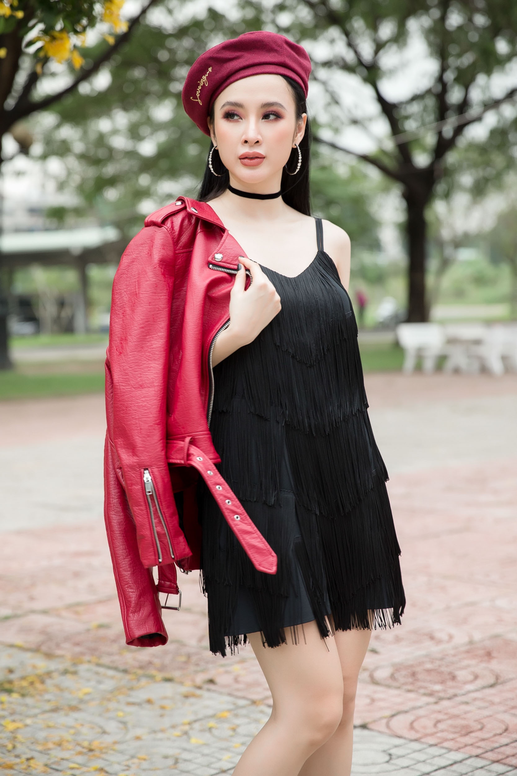 Angela Phương Trinh trao giải MAMA 2017 ảnh 1 Angela Phuong Trinh trao giai MAMA 2017 anh 1