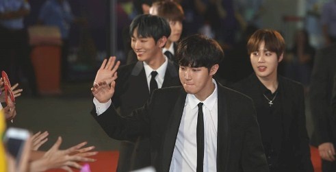 Khoc cuoi voi chuyen cuong than tuong Han cua gioi tre Viet hinh anh