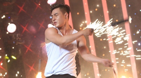 Kim Tu Long nhac nho Le Duong Bao Lam vi the hien tiet muc nguy hiem hinh anh