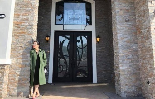 Ca si Le Quyen mua nha tai My hinh anh