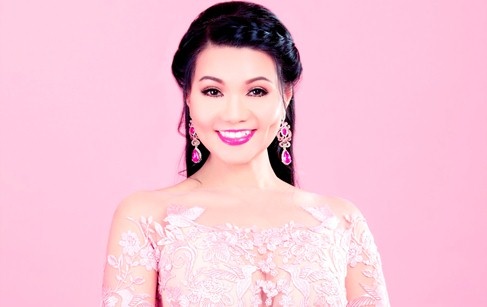 Huong Lan, Ngoc Huyen lan dau bieu dien tren song hinh anh