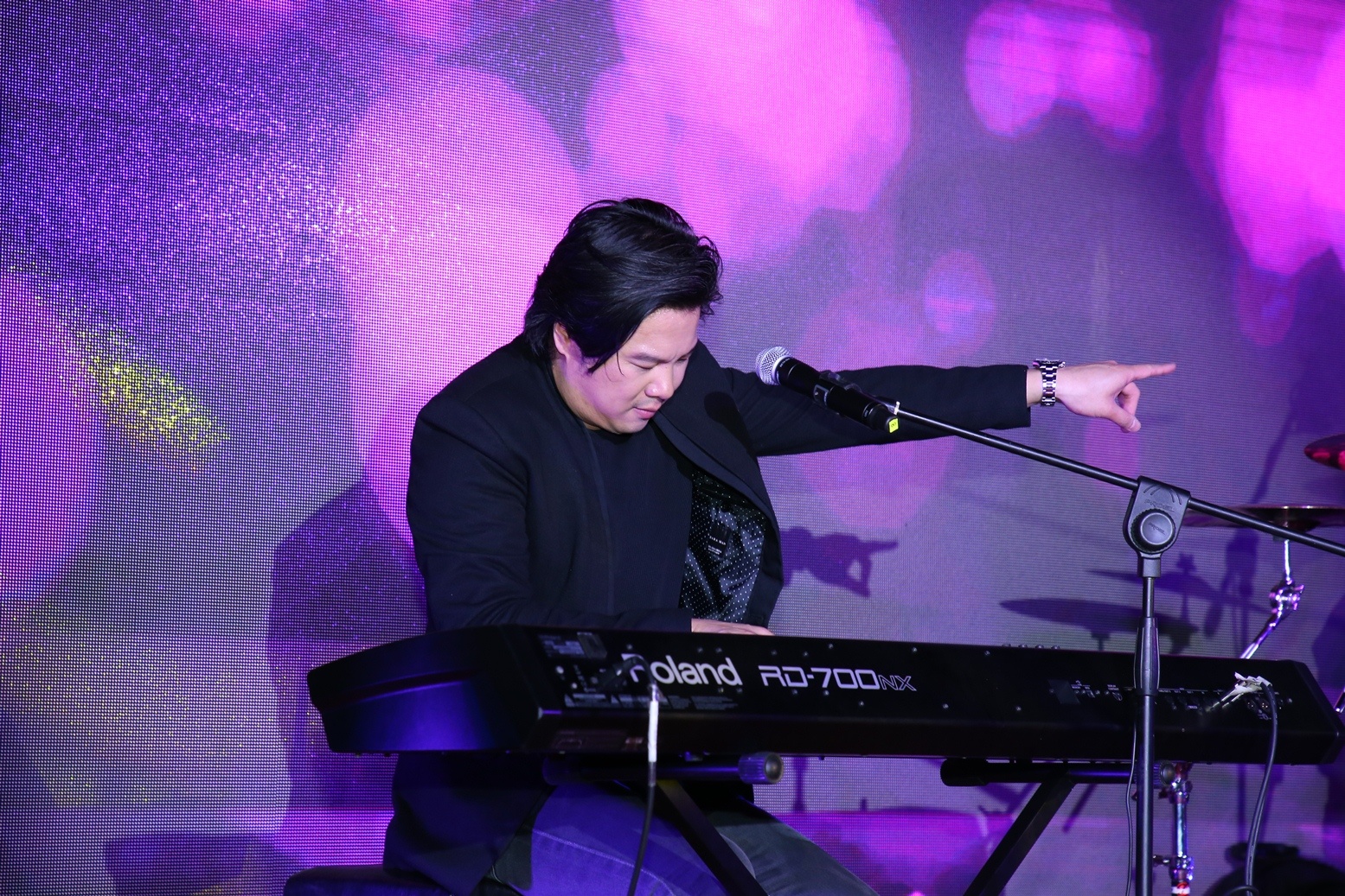 My Tam ky dia pho di bo Nguyen Hue anh 2